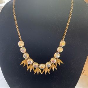 ⚓️SALE⚓️ Gold necklace w iridescent crystals .